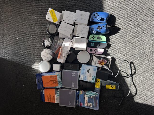 Nintendo Switch, Apple, Nest Locks, Headphoes and More!!