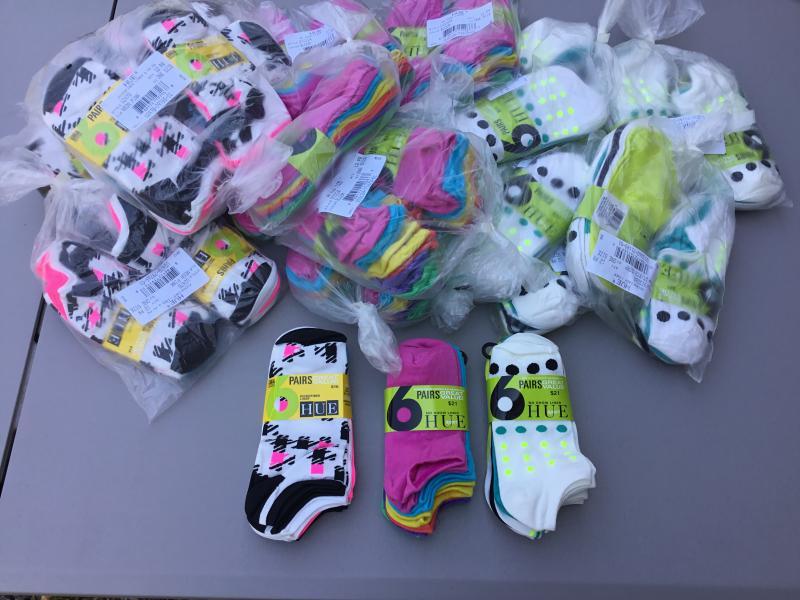 240 Pair 40 Packs Of 6 Pair HUE No Show Liner Socks Retail $840.00