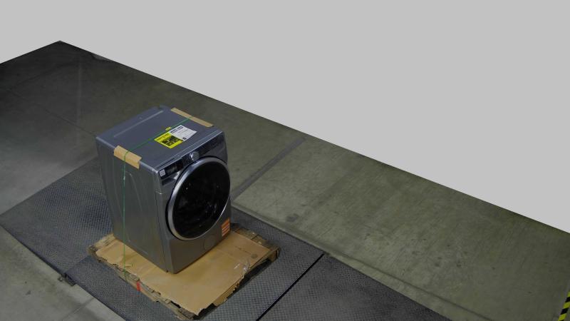 Whirlpool WFW6720RR 5.0 cu.ft. Front Load Washer - MSRP $1,245