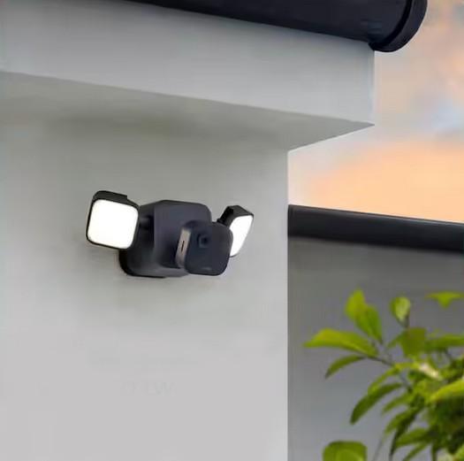 Lighting & Electrical - Blink, Wyze, Hampton Bay - Est Retail $13,565- 1plt