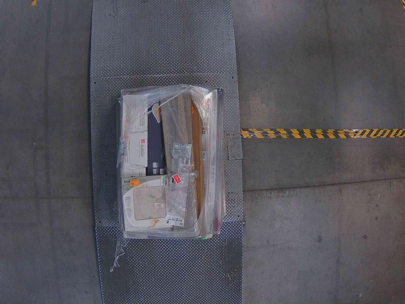 Flooring & Rugs - Cap A Tread Vinyl Overlay Stair Tread/Risers, Lifeproof, Daltile, TrafficMaster - Est Retail $1,135