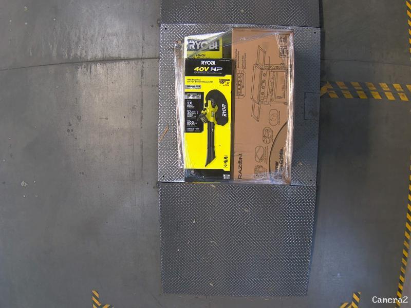 General Merch - Razor 37" 4-Burner Portable Propane Gas Griddle Flat Top Grill, RYOBI Workstation - Est Retail $1,093