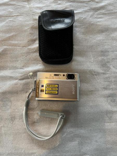 Sony Cybershot Camera, Digital & Security Cameras, Accessories - L166