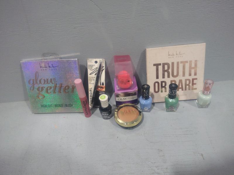 Health & Beauty - Maybelline Eyeliner, CoverGirl Eyeliner, Lash Contour False Eyelashes - MSRP $1,062