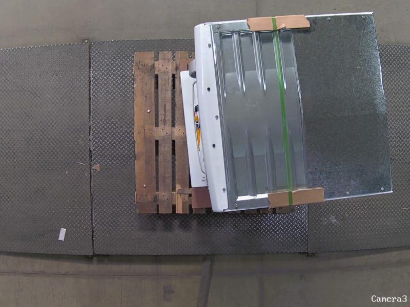 Appliances- GE GUD24ESMMWW Unitized Apartment Size 24-inch Stacked Washer and Dryer Laundry Centre - MSRP $1,544