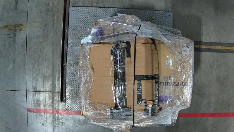 Electronics - Dell 40" Curved Monitor, SoundTube Parabolic Speaker, Yard Master Projector Screen - MSRP $8,025