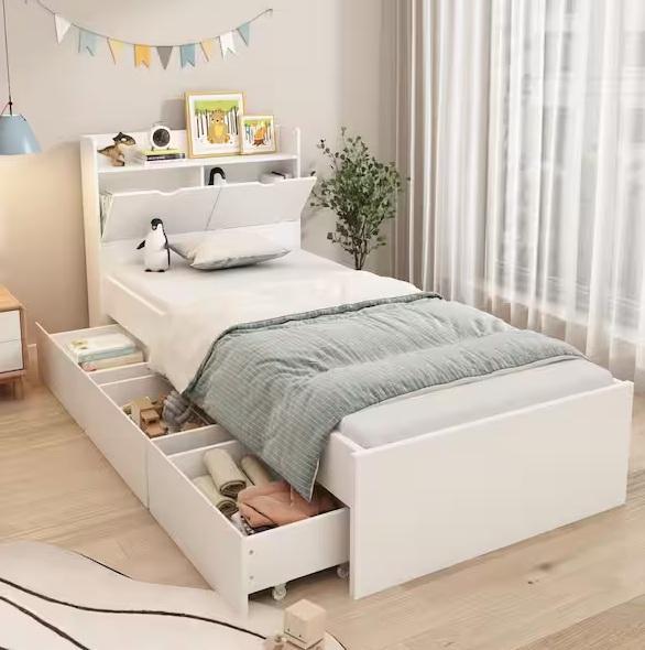 Seasonal - Lazzara, FUFU&GAGA, Hampton Bay - Est Retail $1,600- 15plts