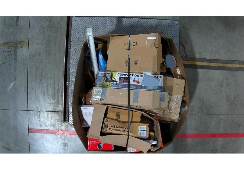 Glorious Gaming Wireless Gaming Mouse, Amerdeco 10pk Matte Black 10in Hole Center, Apple TV Remote - MSRP $4,516