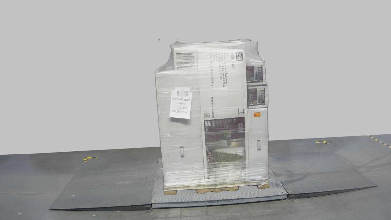 Holiday - HDC 9ft GRAND DUCHESS BALSAM Christmas Tree, 7.5ft FLOCKED GRAND DUCHESS Christmas Tree - Est Retail $1,157