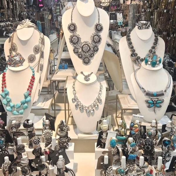 HIGH END BOUTIQUE JEWELRY 500pcs - BEST STYLES - FRESH NEW INVENTORY