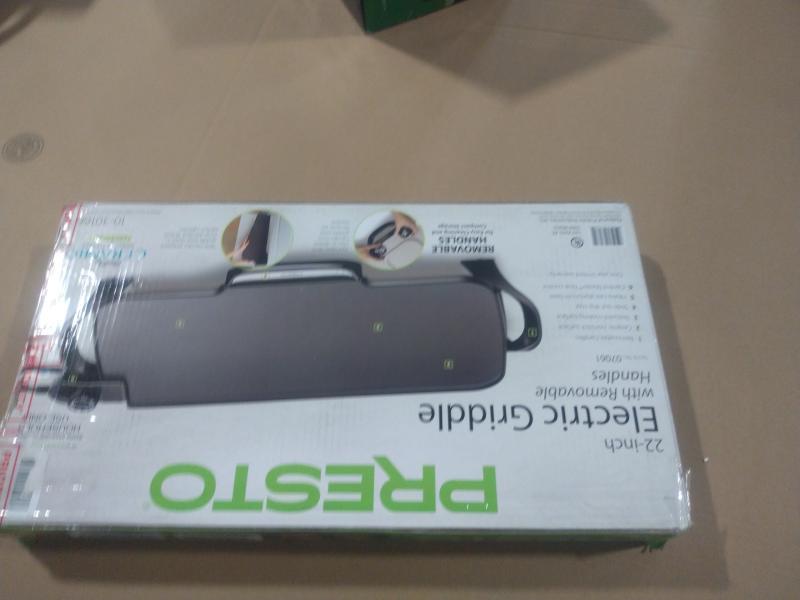 Whynter ICR-300SS 0.5qt Stainless Steel Rolled Ice Cream Makers, Frigidaire Retro Compact Fridge, Walker - MSRP $1,560