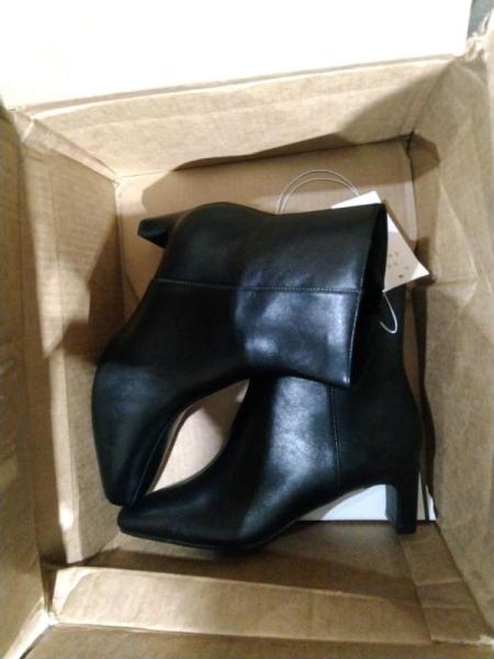 Apparel - Levi's, A New Day, Wild Fable, Goodfellow & Co, KBB by Kahlana - Est Retail $5,398