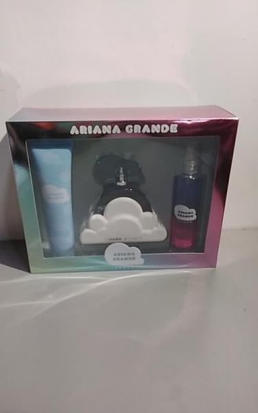 Health and Beauty - Ariana Grande Cloud Gift Set, Odele Shampoo, Gillette Venus Razors - MSRP $17,399