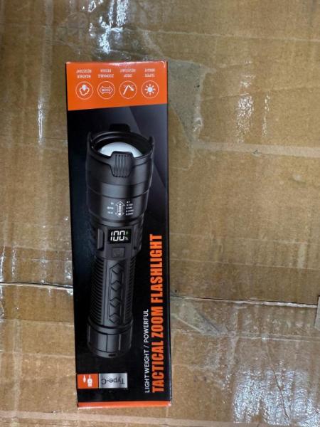 Rechargeable Tactical Zoom Flashlight with Digital Display 2000M High