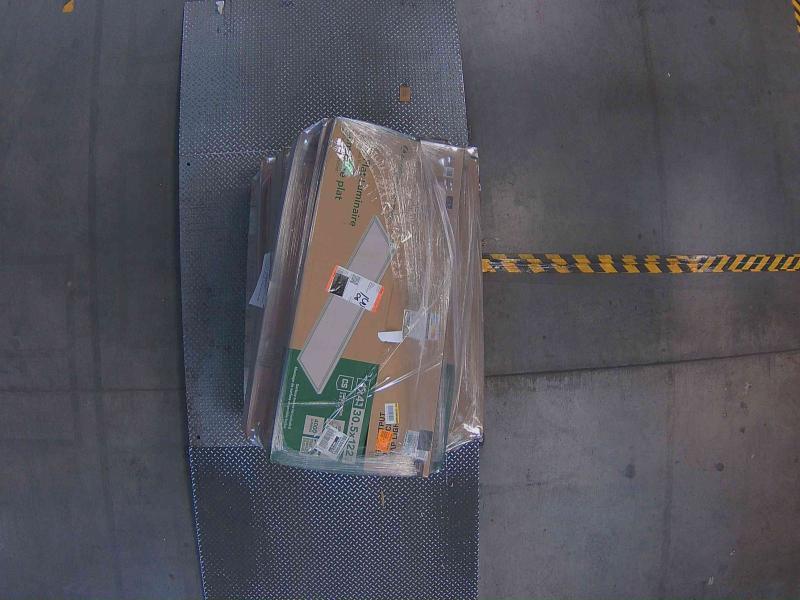 Lighting & Electrical - RRTYO, ABB, HomeGlam, Lithonia Lighting, Archipelago Lighting, SKYSHALO - Est Retail $2,853