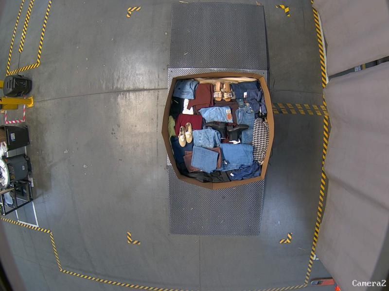 Apparel - Goodfellow & Co Swim Trunks, Levi's Jumpsuit, Universal Thread Bomber Jacket - Est Retail $10,639- 1 plt