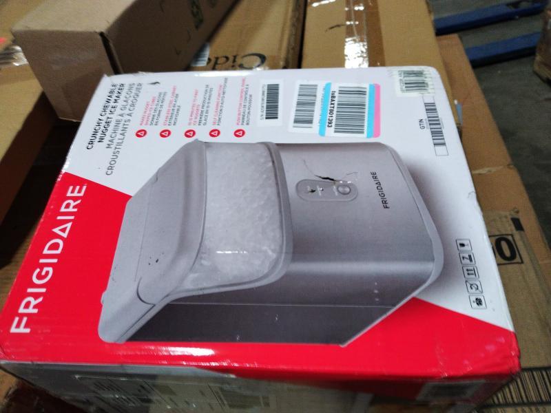 Unprocessed Manifested AMZ LPN Pallet - Samsung 37in ViewFinity S8 4K UHD Monitors, Ninja SLUSHi, Art3d - MSRP $4,522