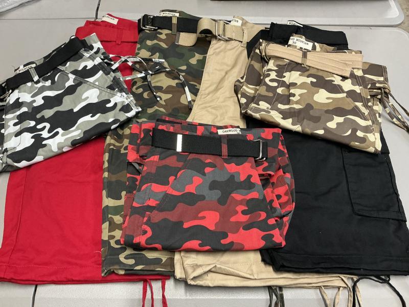 25 New Oakwood Mountain Mens Long Cargo Shorts