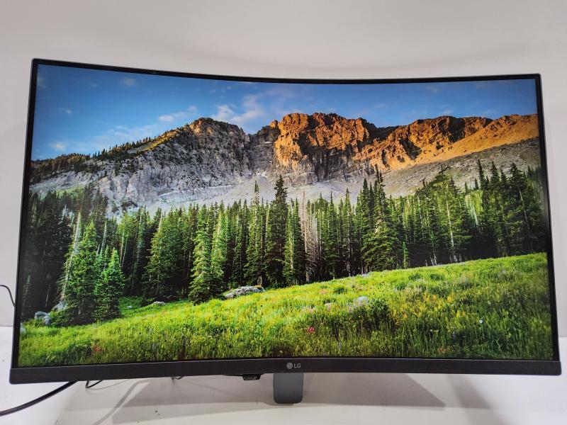 A Grade LG 32" Monitor - MSRP $228