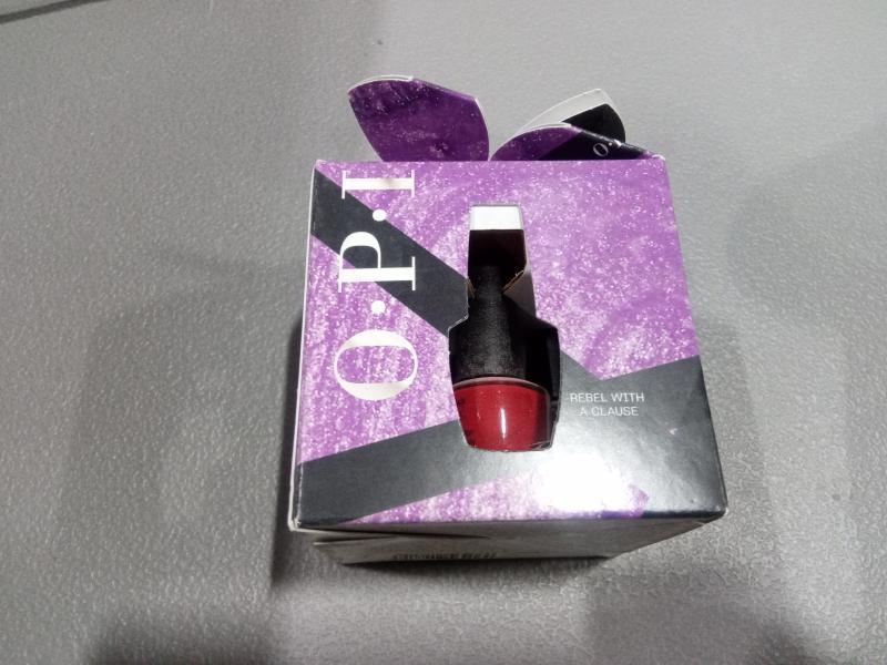 General Merchandise - Samsung Galaxy A35 Cases, Playmobil Deinonychus Toys, OPI Holiday Lacquer Sets - MSRP $2,173