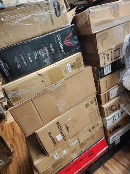 Assorted Lot of 25 Name Brand Monitors Samsung,LG,HP,Dell & ....