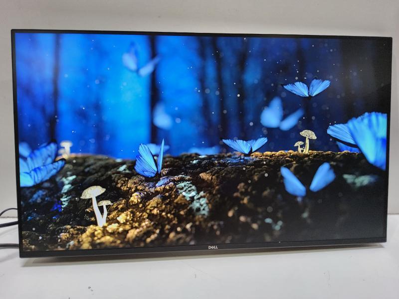 A Grade - Dell 27" Plus FHD 100Hz LCD Monitor, Adjustable, Ash White  - MSRP $189