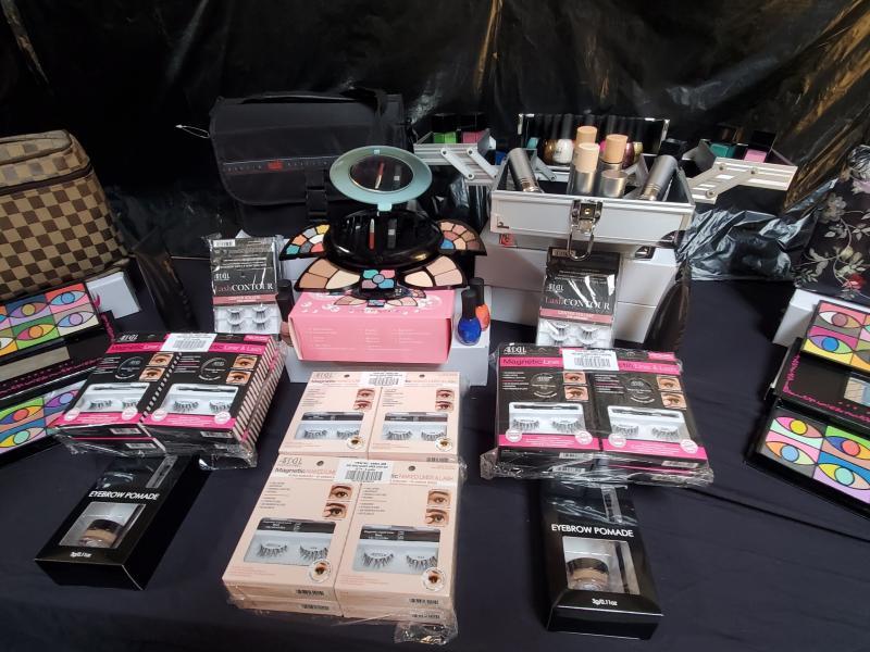 Top Cosmetic Lot Makeup By Cover Girl Max Factor L'Oreal Milani & More