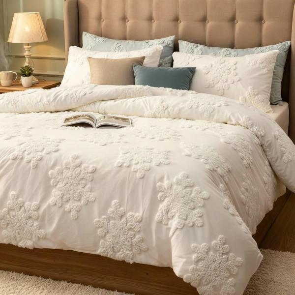Home - Winter Snowflake Full Comforters, Faux Artificial Flowers Bouquets, Long Curtains - MSRP $7,299
