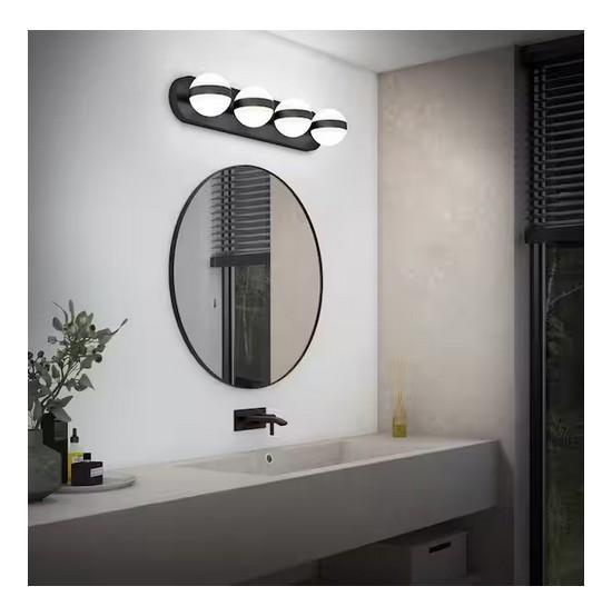 Lighting & Electrical - Artika, Commercial Electric, Lithonia - Est Retail $4,017- 1plt