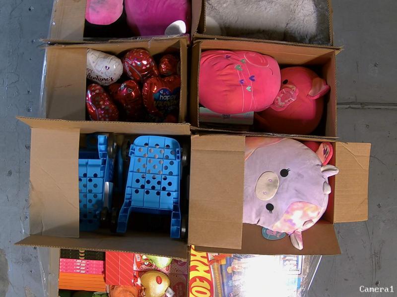 Toys & Games - BLDR Hello Kitty My Melody Music Shop Building Sets, Cookeez Makery Lil' Bakez Playsets - MSRP $4,764