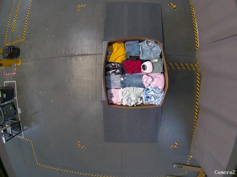 Apparel- Levi's Trucker Jacket, KBB by KAHLANA Sweater, Wild Fable Boots - Est Retail $11,538- 1 plt