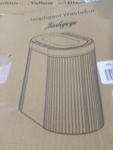 Lefant Robot Vacuum & Mop, Automatic Cat Litter Box, Achicsofar Bean Bag Chair - MSRP $2,541