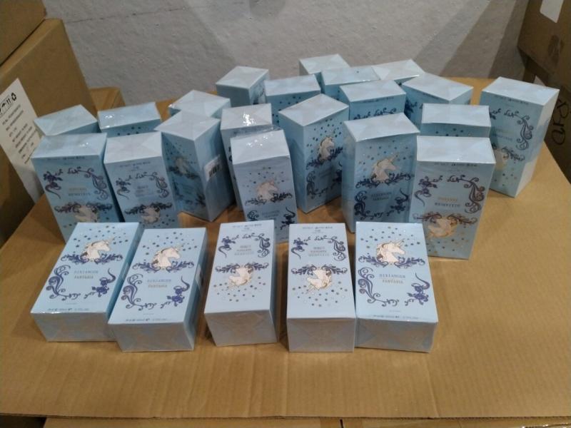 General Merchandise- Tank Tops For V-neck Slim Fitted, V-neck Slim Fitted - MSRP $1,557