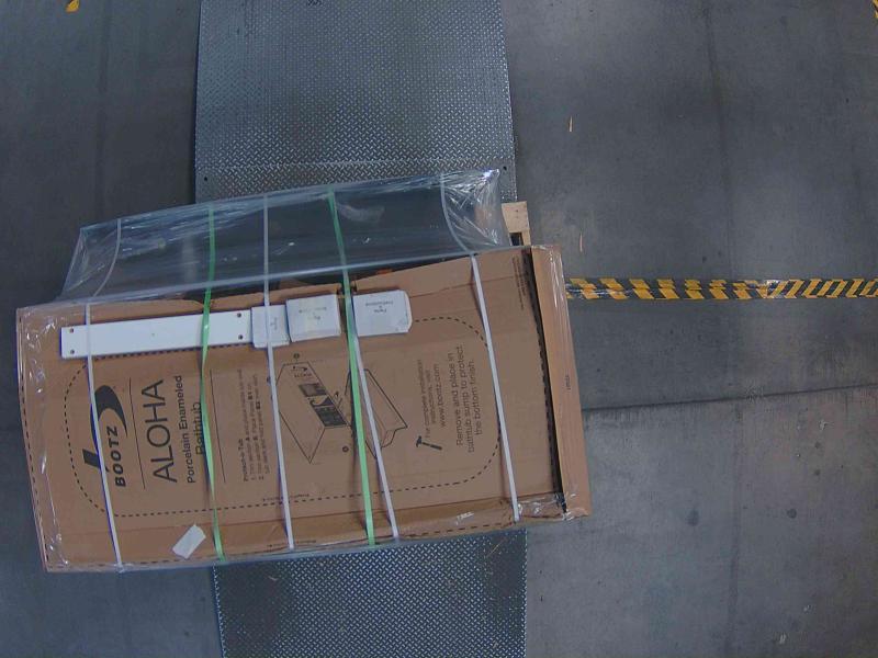 Kitchen & Bath- Bootz Industries Maui 60inx30in Alcove Soaking Left Drain & Two Right Drain Bathtubs -Est Retail $1,689