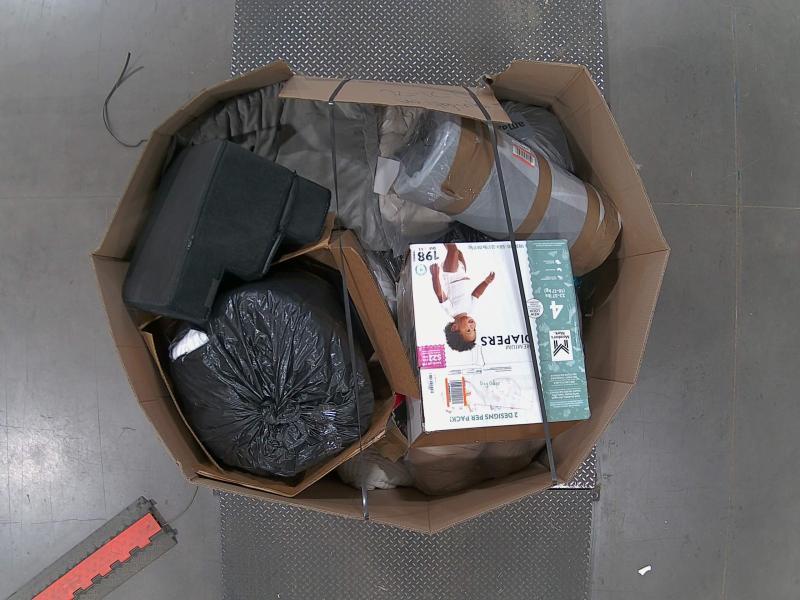 General Merchandise- PureCozy Area Rug, HOOBRO Console Table, BCKNT Papasan Round Chair - MSRP $1,316