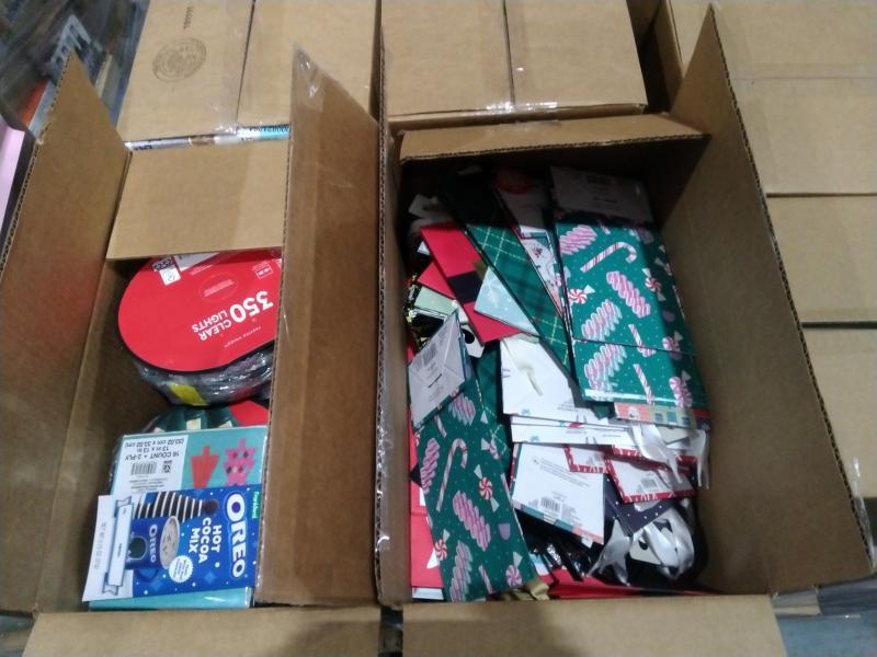 General Merch - Peanuts Snoopy Plush, Festive Voice Men's Slippers, Festive Voice Golf Tool Kit - MSRP $6,867