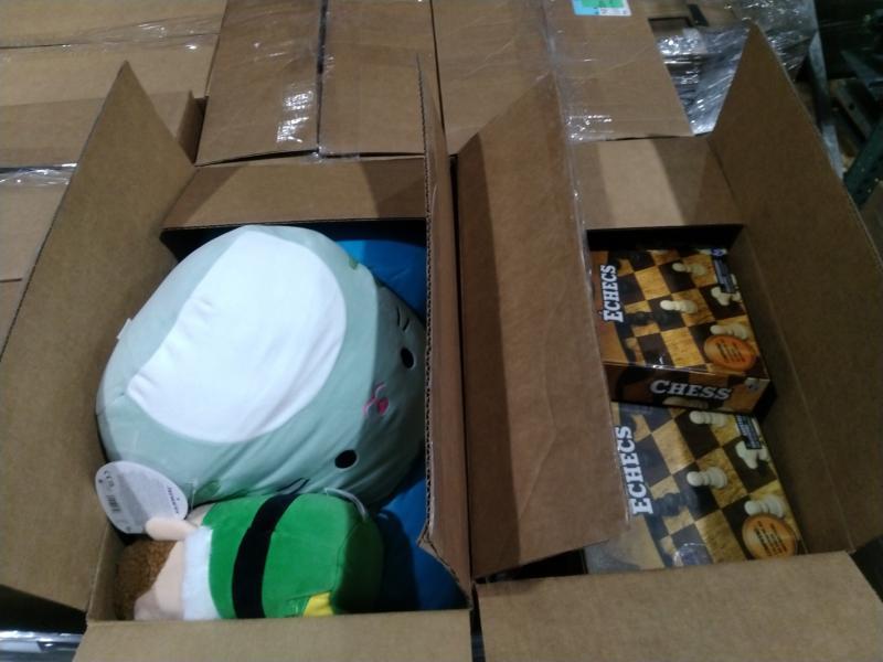 General Merch - Stetson Cologne & Deodorant Set, Festive Voice Clear Lights, Playright Hedgehog - MSRP $8,418