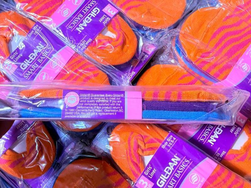 400 Packs of 3PC Girls Smart Basics Girls Liner Socks 3 Pair Packs