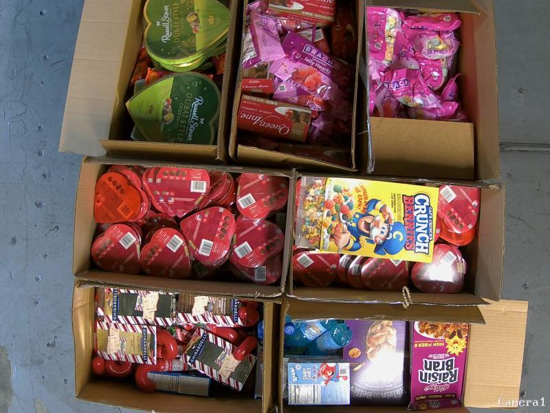 Grocery - Quaker Oats Instant Oatmeal, Masterpieces Premium Chocolate, Brach's Jelly Hearts Cinnamon - MSRP $16,005