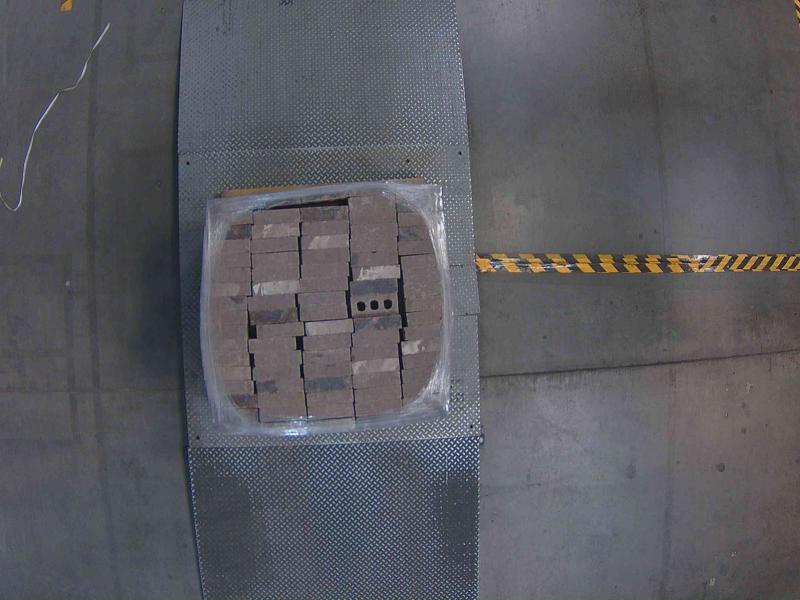 Lawn and Garden - Concord Tumble Modular K Bricks - Est Retail $25,500