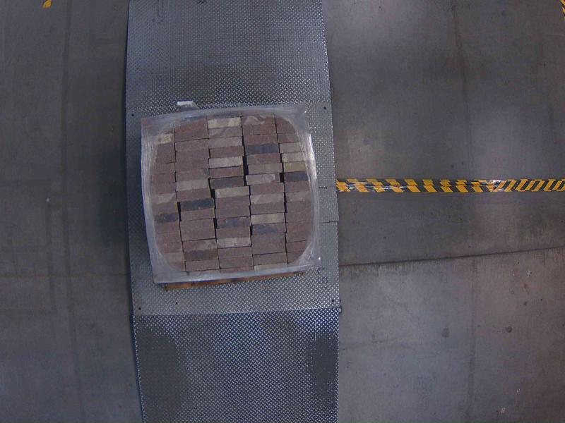 Lawn and Garden - Concord Tumbe Modular K Bricks - Est Retail $25,500