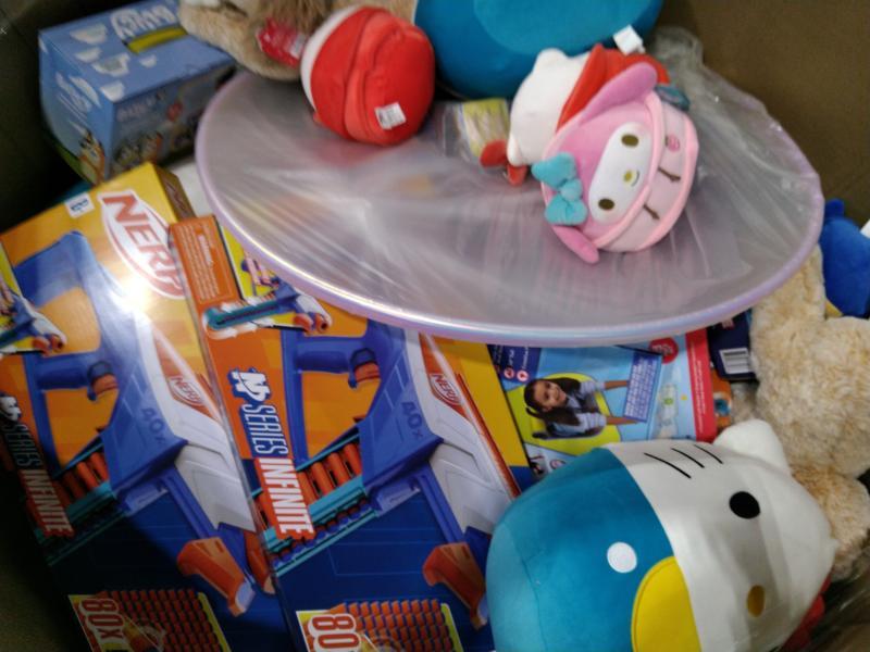 Novelties & Collectors' Items - Squishmallows Glaudini, Mega Bloks 80 Piece Bag, Kess Ice Hoop - MSRP $992