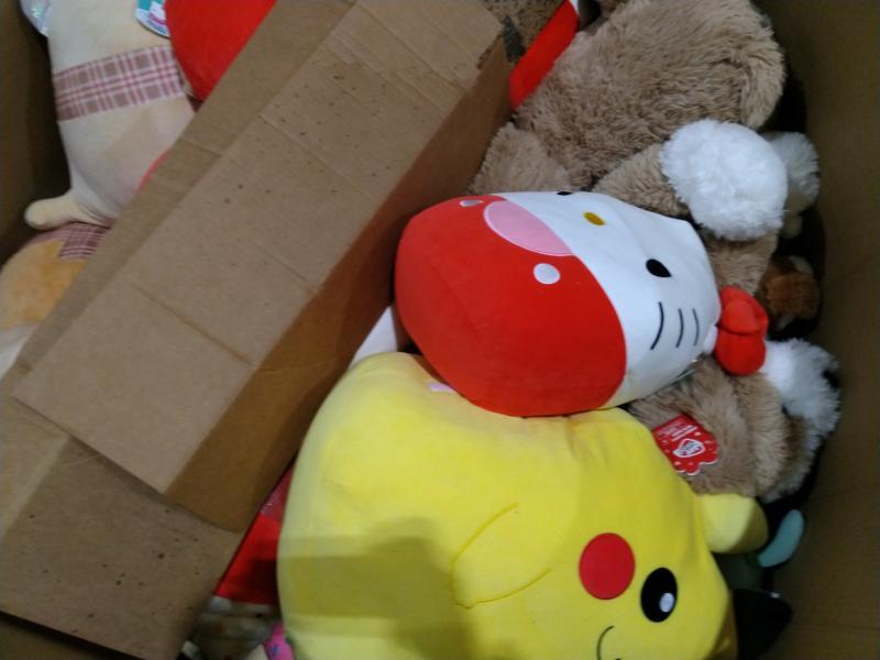 Novelties & Collectors' Items - Playright Animated Reindeer, Hello Kitty Squishmallow, Playright Moose - MSRP $1,581