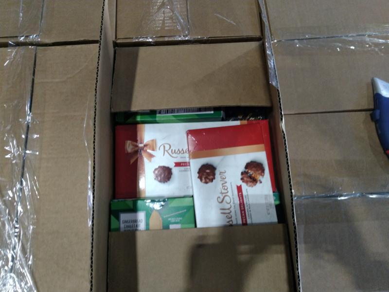 Grocery - Pagasa Gingerbread Chalet Kit, Mott's Applesauce, Twinings English Breakfast Black Tea Bags - MSRP $8,565