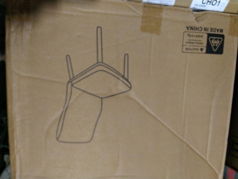 General Merchandise- Avinory Smart Bird Feeder, Avinory Smart Bird Feeder, Eeeza Luggage Sets - MSRP $1,238