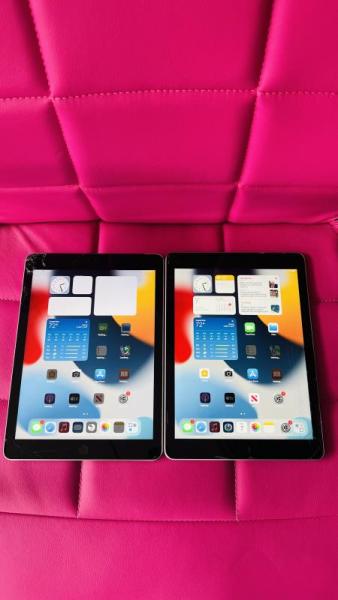 Unlocked Apple iPad 5, 43 units, MSRP: $18,447