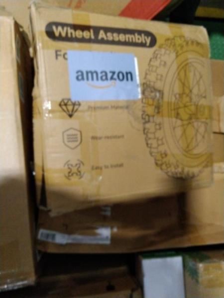 General Merchandise- Kiwi Master OEM Style Headlight, LE TAUCI 12 Inch Planter, BOB AND BRAD Foot Massager- MSRP $2,771