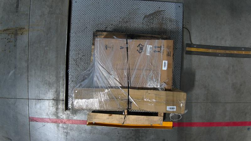 Electronics - Luxor Laptop Charging Cart, Mount-It Standing Desk Converter, Micro-Cut Shredders - MSRP $2,774