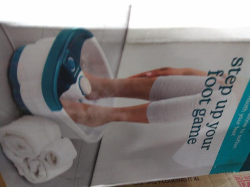 Unprocessed Manifested AMZ LPN Pallet - Dodge Ram Wheel, Touchscreen Monitor, Rolling Makeup Case - MSRP $2,638