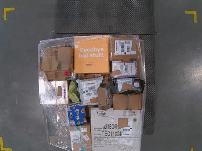 General Merchandise- EastPoint Axe Throwing Game, Nutrichef Air Fryer, Braun Hand Blender - MSRP $1,348